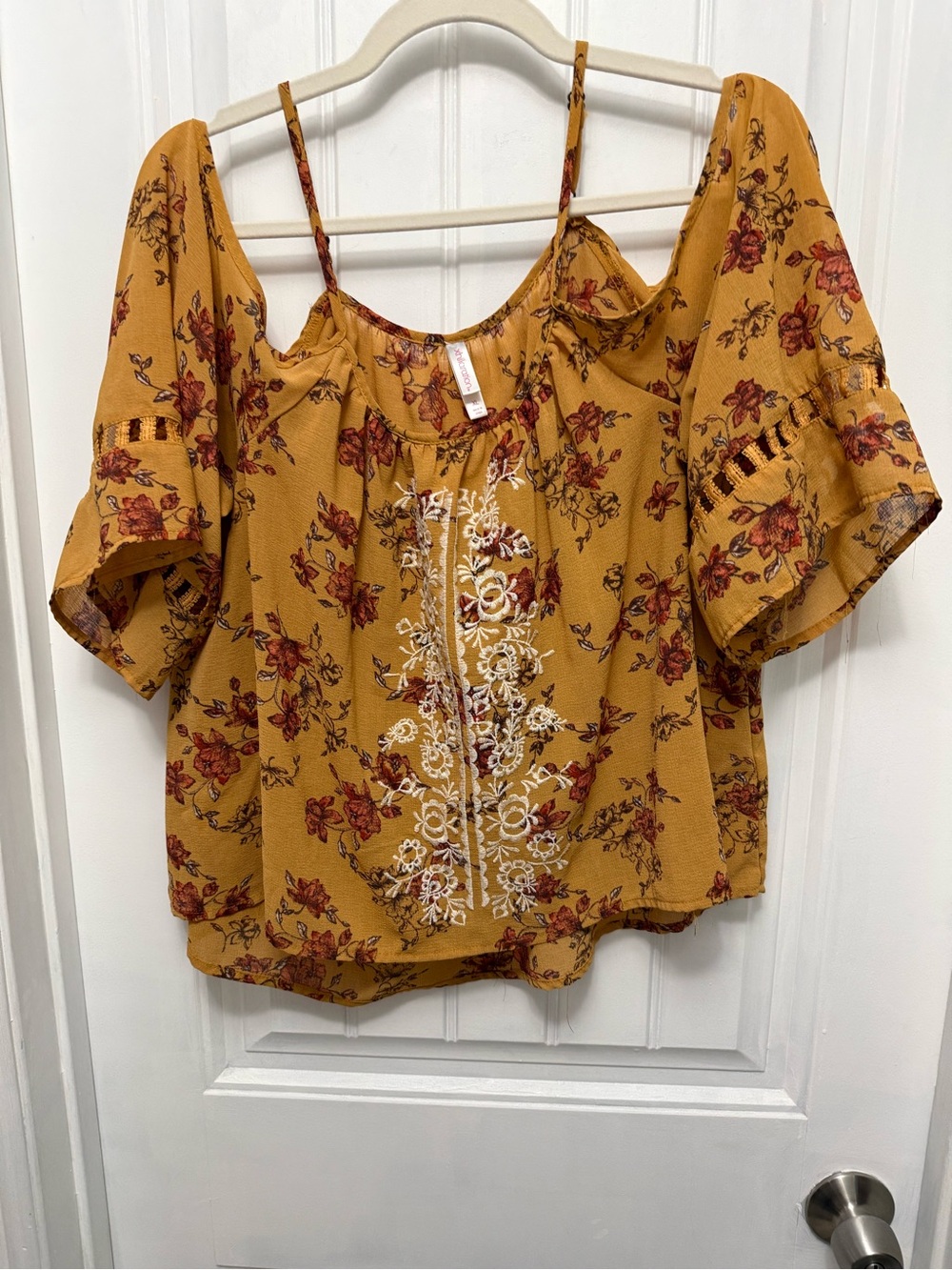 Xhilaration Boho Floral Crop Cold Shoulder  Top Cottagecore Top XL (8-12)